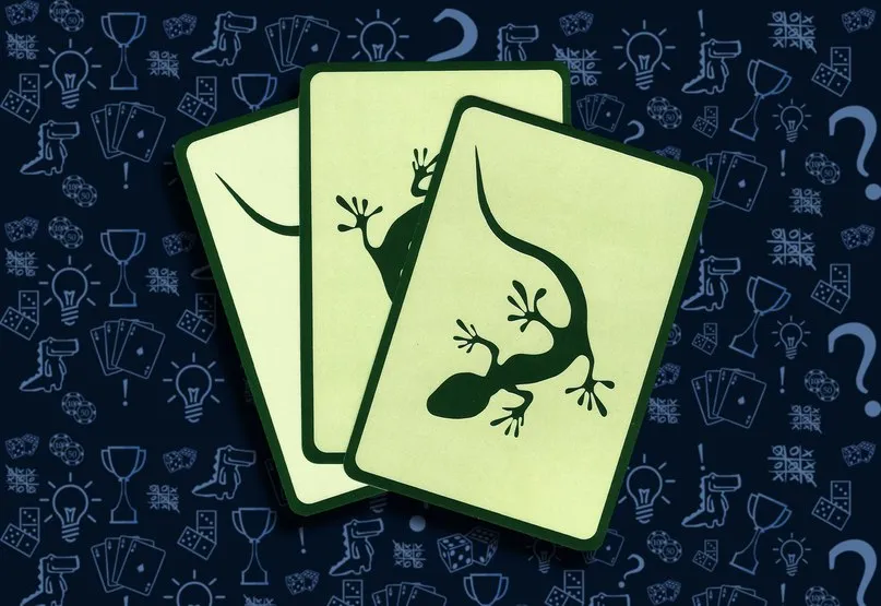 Игровая карта ящерка рубашкой вверх, добавляющая новое животное в игре Эволюция