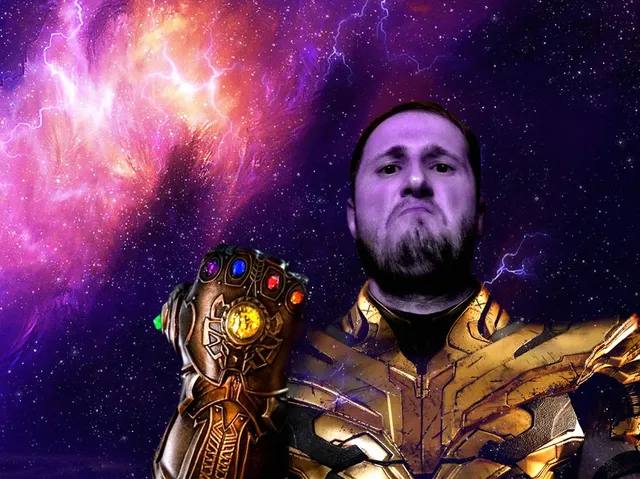 Настольная игра Мстители Война бесконечности, обложка