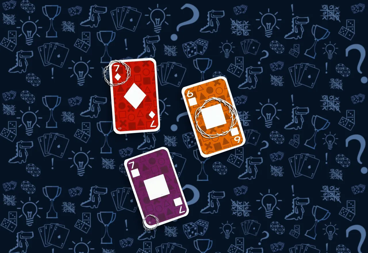 Дедукцио - карта с цветом, цифрой и фигурой